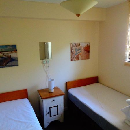 28 Yew Lodge Amroth Extérieur photo
