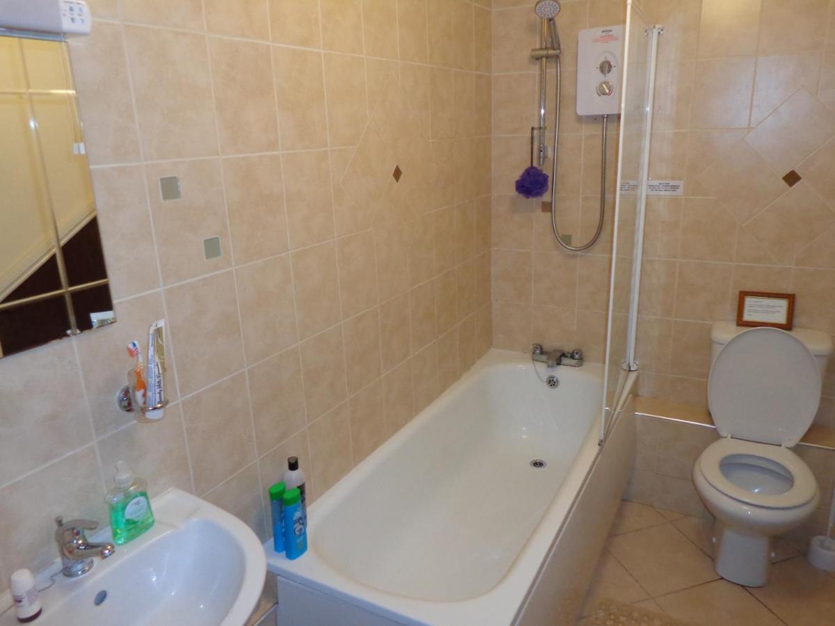 28 Yew Lodge Amroth Extérieur photo